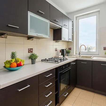 Wola Flat Near Center Варшава