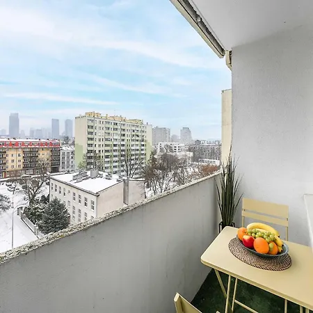 Wola Flat Near Center Апартаменти *